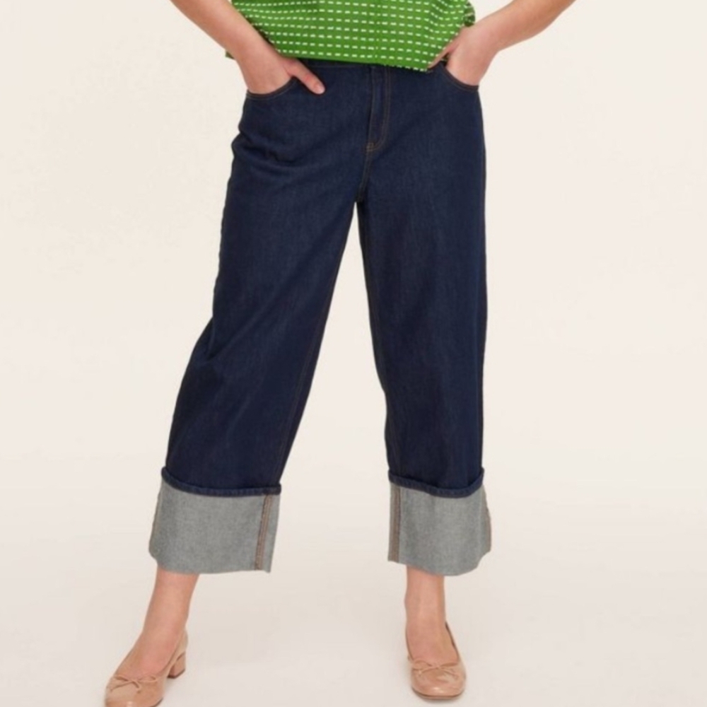 Kate Spade  Dark Indigo Wide-Crop Cuffed Jeans NWT ( Never Worn)🌻🩷